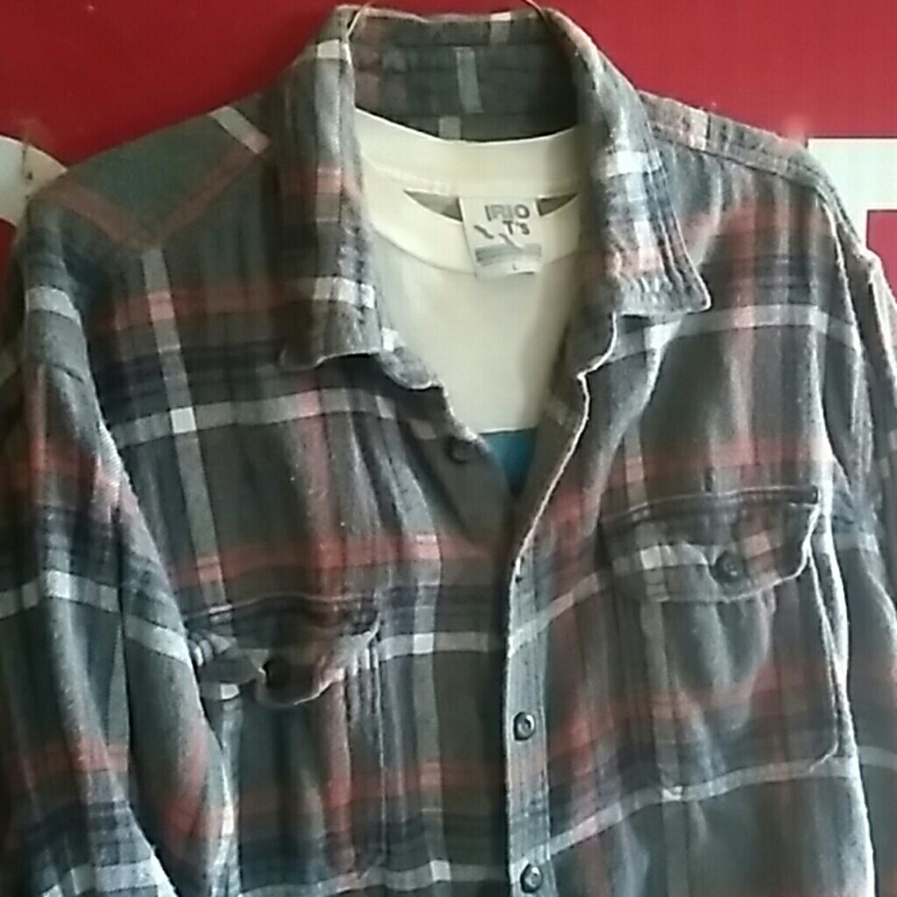 Cozy Soft Gray and Orange Flannel Size XL